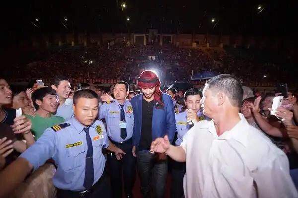 ESCORTING PROTECTION AND VIP PROTECTION ESCORTING PROTECTION AND VIP PROTECTION